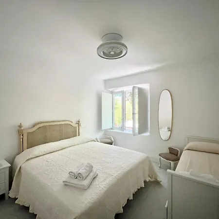 El Jardin De Maria Luisa Suites Burgos Exterior photo